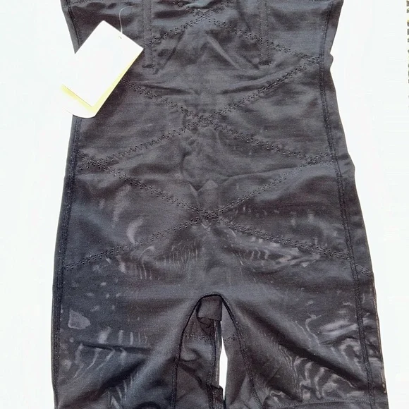 NWOT Klvee shapewear - Picture 3 of 3